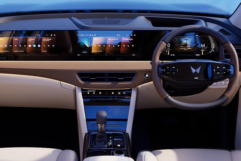 xuv-7xo-staring-dashboard.jpg